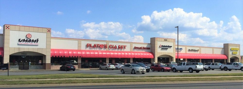 I-40 Showroom Center: 500 Amity Rd, Conway, AR 72032